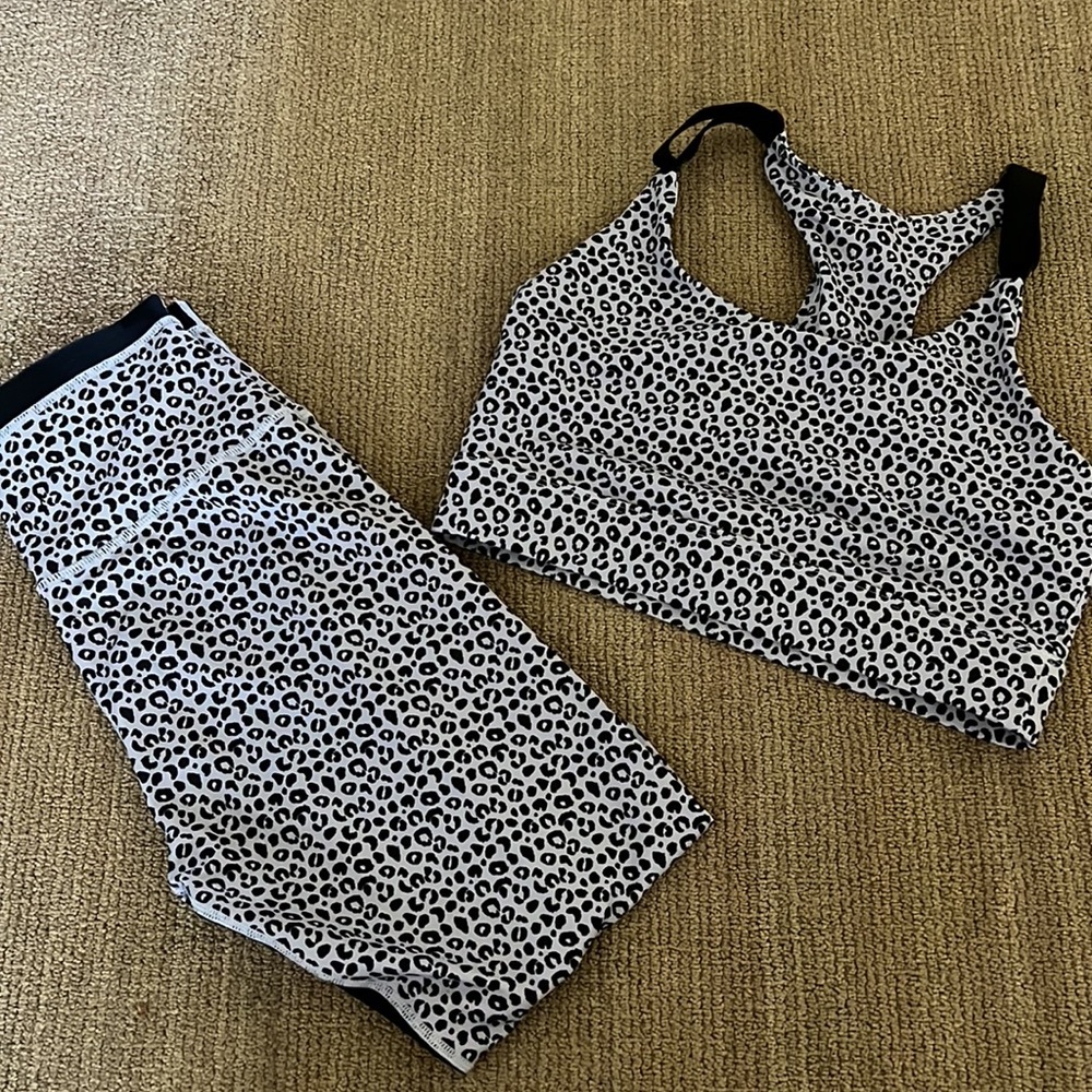 Allfenix Leopard Print Workout Set (Bra + Leggings)